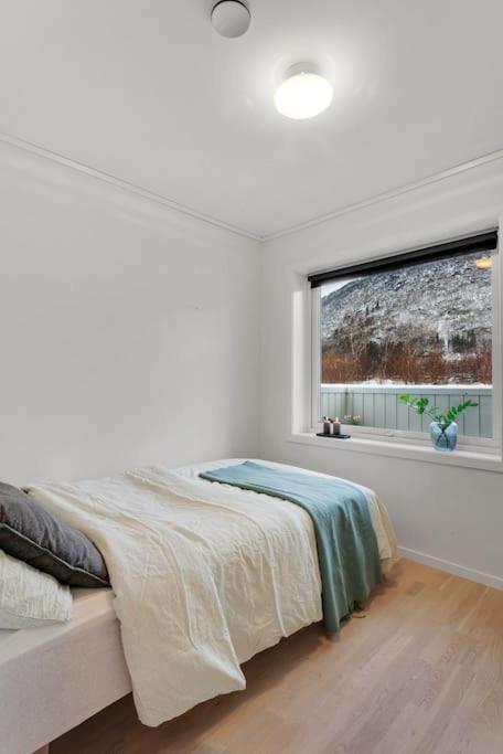 Stor Og Moderne Leilighet I Indre Arna Bergen Gratis Parkering!! Dış mekan fotoğraf